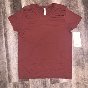 Lululemon Swiftly Breathe Short Sleeve